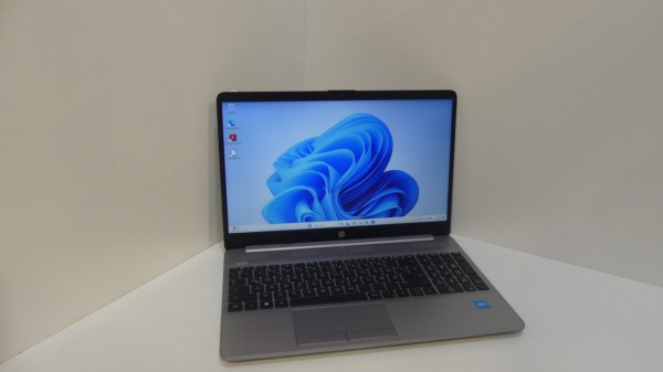 HP 250 G9, schwarz, Celeron N4500, 8GB RAM, 256GB SSD, DE